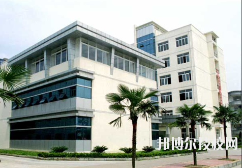 江西化學工業(yè)高級技工學校2020年報名條件、招生要求、招生對象