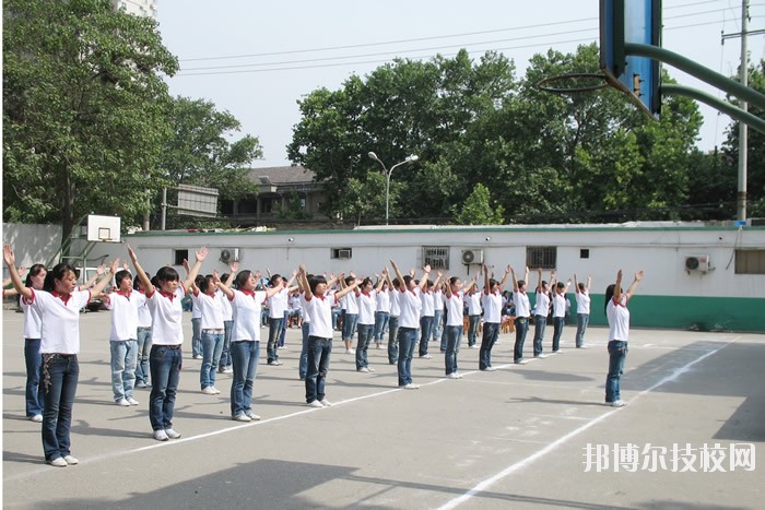 西安利君醫(yī)藥技工學(xué)校2020年報(bào)名條件、招生要求、招生對象 