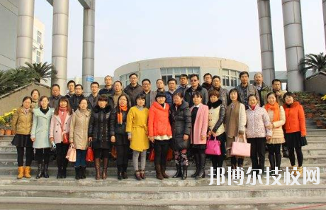 萍鄉(xiāng)湘東職業(yè)中等專業(yè)學(xué)校2020年報(bào)名條件、招生要求、招生對(duì)象 