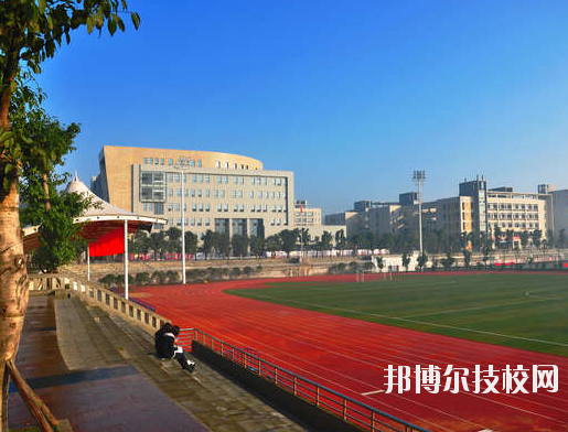 重慶渝中高級職業(yè)學(xué)校2020年報名條件、招生要求、招生對象