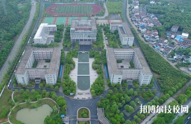 長興技師學(xué)院2020年報(bào)名條件、招生要求、招生對(duì)象