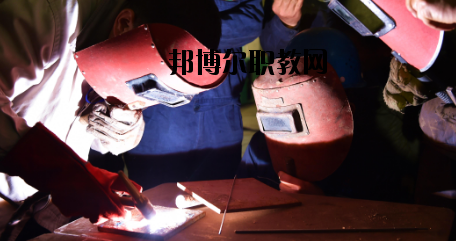 平涼亨通職業(yè)技術學校網站網址 