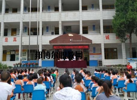 思南中等職業學校2020年報名條件、招生要求、招生對象