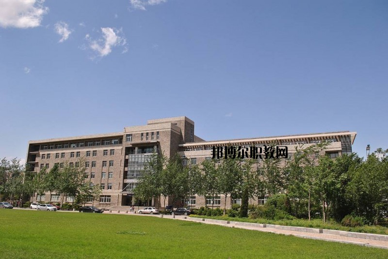 恩施中等職業(yè)技術(shù)學(xué)校2020年報(bào)名條件、招生要求、招生對(duì)象