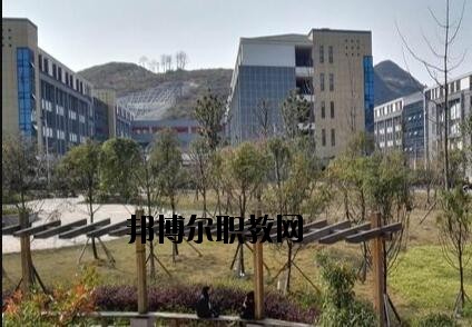 貴州農(nóng)業(yè)機(jī)電學(xué)校2020年報(bào)名條件、招生要求、招生對象