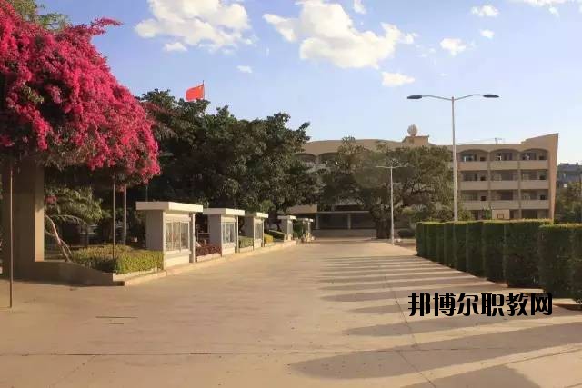 元謀縣職業高級中學2020年報名條件、招生要求、招生對象