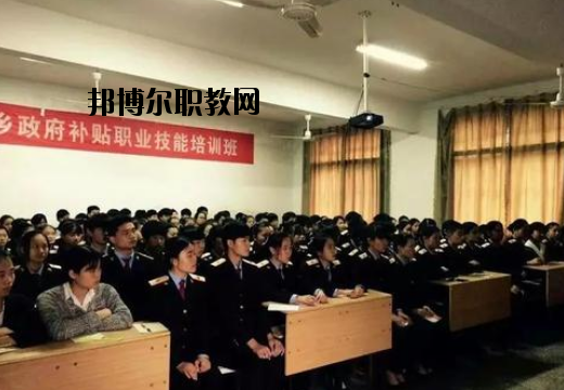 萍鄉(xiāng)公關(guān)職業(yè)中等專業(yè)學(xué)校2020年報(bào)名條件、招生要求、招生對象