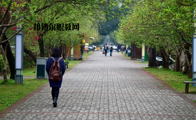 南陽第三中等職業學校怎么樣、好不好