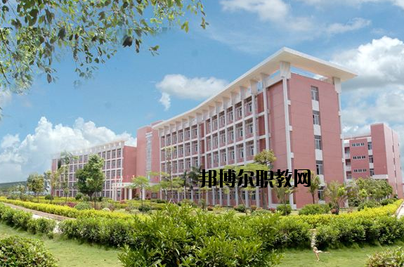 惠來技工學(xué)校2020年報(bào)名條件、招生要求、招生對(duì)象