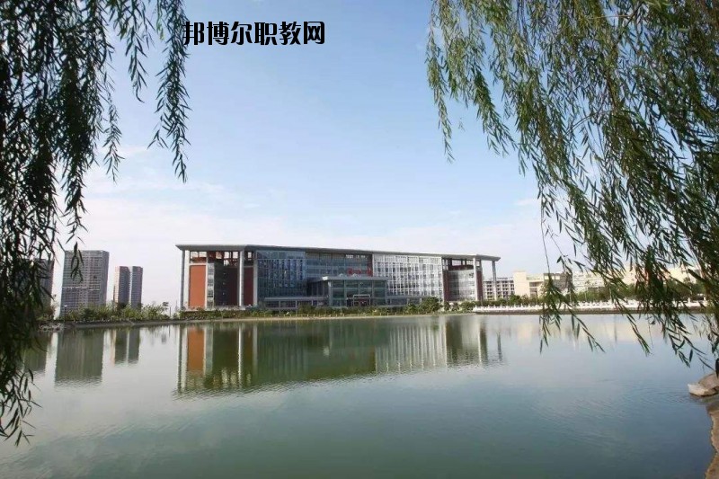 麻城順河高級職業中學怎么樣、好不好