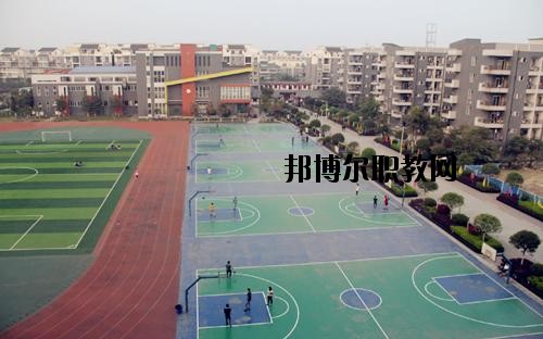 成都機(jī)電工程學(xué)校2020年報(bào)名條件、招生要求、招生對(duì)象