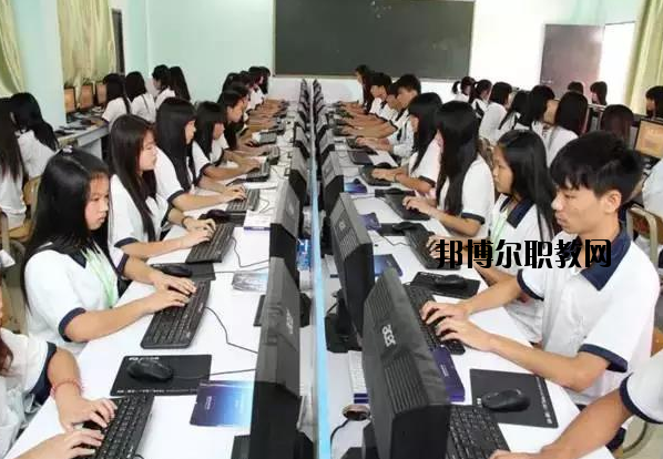 肇慶高要技工學校2020年報名條件、招生要求、招生對象