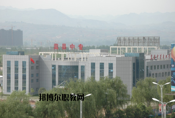 嵩縣中等專業(yè)學校2021年報名條件、招生要求、招生對象