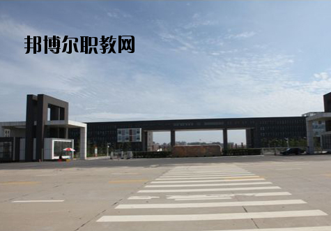 江西建設(shè)工程學(xué)校2020年報名條件、招生要求、招生對象