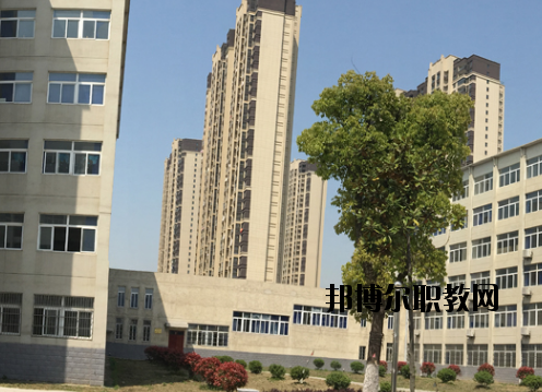 蕪湖財經(jīng)工業(yè)學校2020年報名條件、招生要求、招生對象