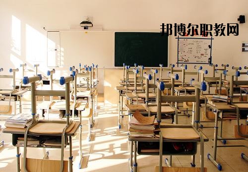 寧波東坤職業(yè)高級中學(xué)2020年報名條件、招生要求、招生對象