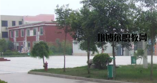 鄭州商貿(mào)技師學(xué)院2021年報(bào)名條件、招生要求、招生對(duì)象