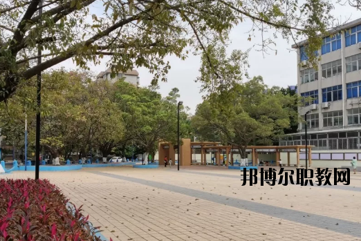 廣州文沖船廠(chǎng)技工學(xué)校2020年招生辦聯(lián)系電話(huà)