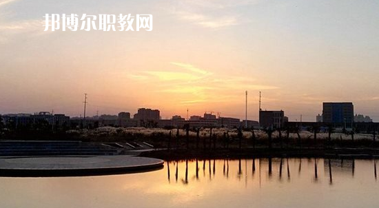 銅陵市理工學校2021年報名條件、招生要求、招生對象 