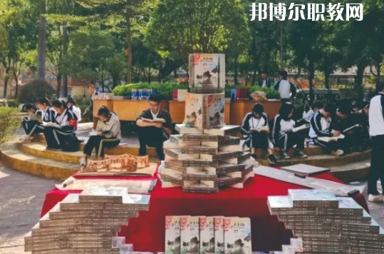 東莞聯(lián)合高級技工學校網站網址
