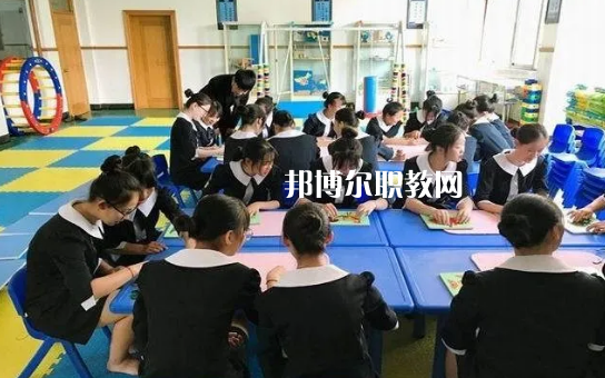 榆中縣職業教育中心2022年報名條件、招生要求、招生對象