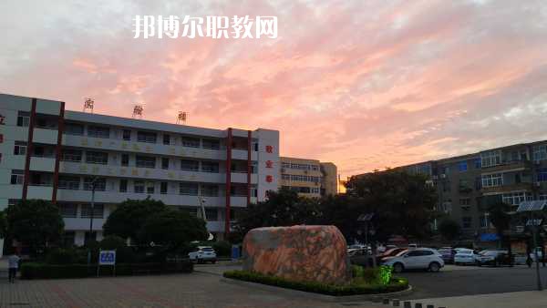 重慶巫山師范學(xué)校2022年報(bào)名條件、招生要求、招生對(duì)象 