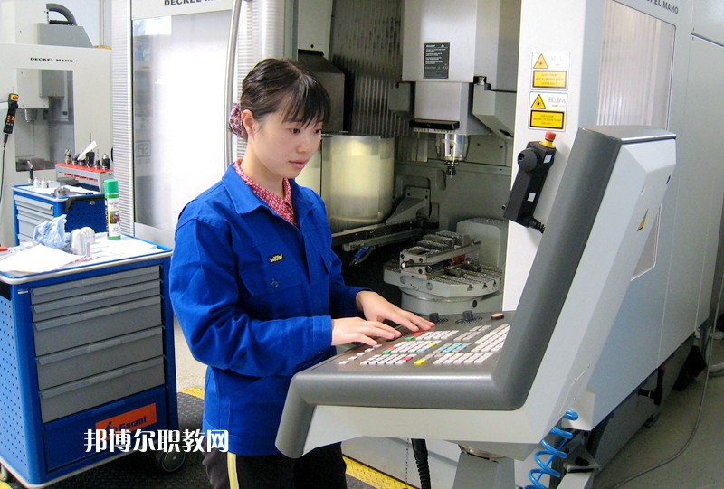 石家莊新世紀(jì)中等專業(yè)學(xué)校2022年報(bào)名條件、招生要求、招生對象