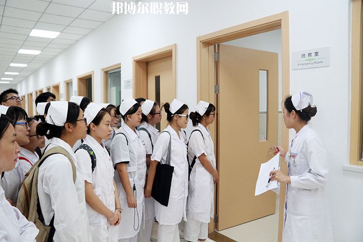 石家莊百富勤中等專業(yè)學校2022年報名條件、招生要求、招生對象