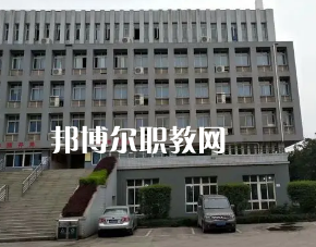 重慶農(nóng)業(yè)學(xué)校2022年報(bào)名條件、招生要求、招生對(duì)象