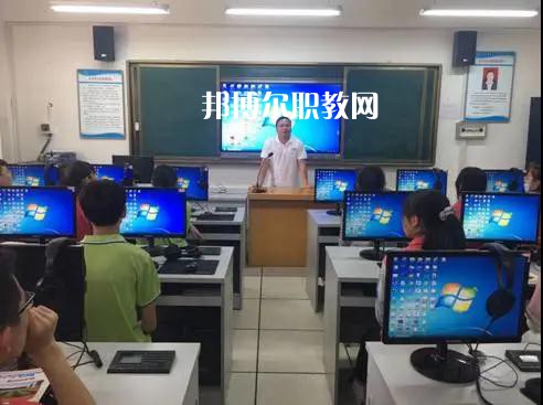 潼關職業(yè)教育中心2022年招生辦聯(lián)系電話