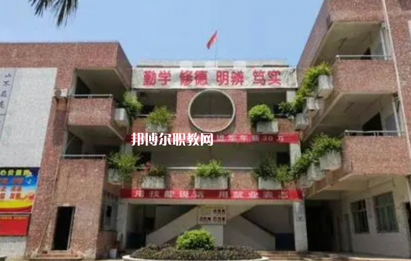 佛山騰飛技工學校2022年報名條件、招生要求、招生對象