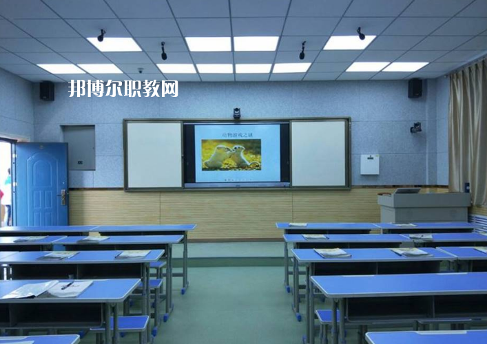 楊陵區(qū)職業(yè)教育中心2022年報(bào)名條件、招生要求、招生對象