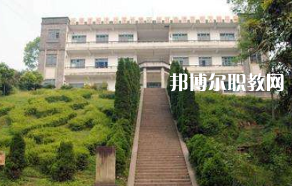 保山市昌寧縣職業(yè)技術(shù)學(xué)校2022年報(bào)名條件、招生要求、招生對(duì)象