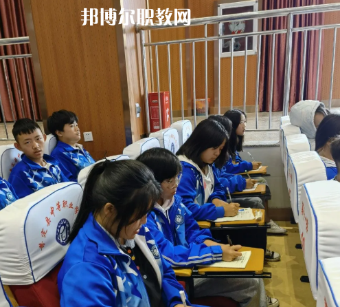 普安中等職業學校2022年招生辦聯系電話