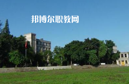 瀘州職業(yè)技術(shù)學(xué)校2022年報(bào)名條件、招生要求、招生對(duì)象
