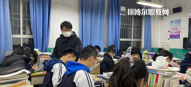 滄州工貿(mào)學校2022年報名條件、招生要求、招生對象