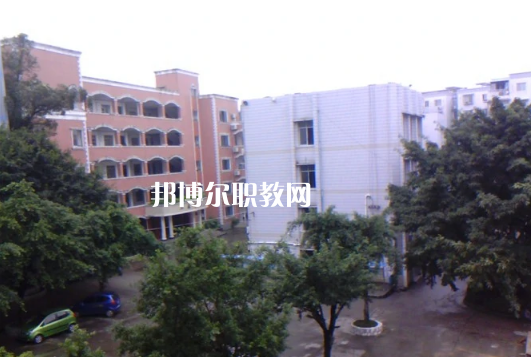 四川省隆昌縣城關(guān)職業(yè)中學(xué)2022年報名條件、招生要求、招生對象