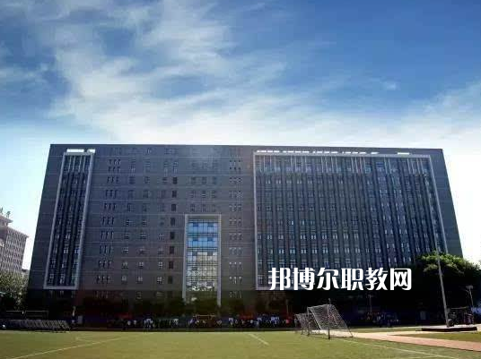 威信縣職業高級中學2022年招生辦聯系電話