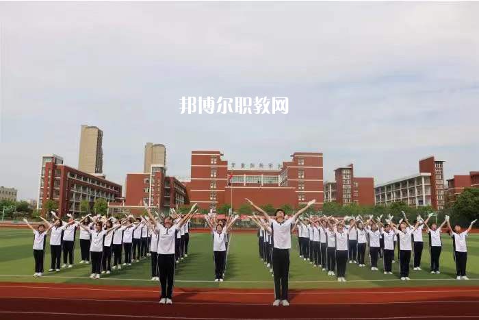 滁州市旅游商貿(mào)學(xué)校2022年報名條件、招生要求、招生對象