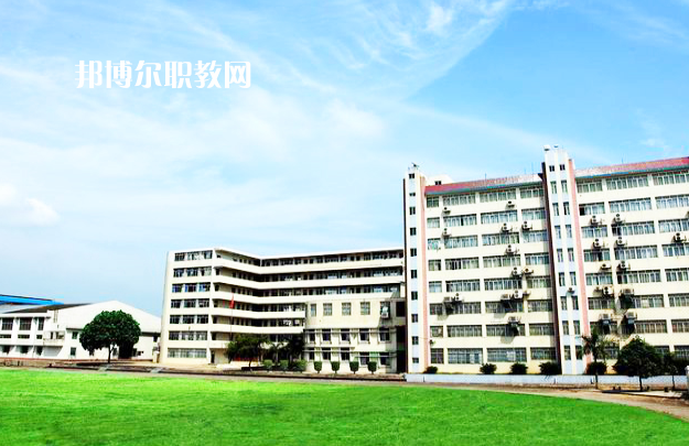 廣西交通運(yùn)輸學(xué)校2022年報(bào)名條件、招生要求、招生對(duì)象