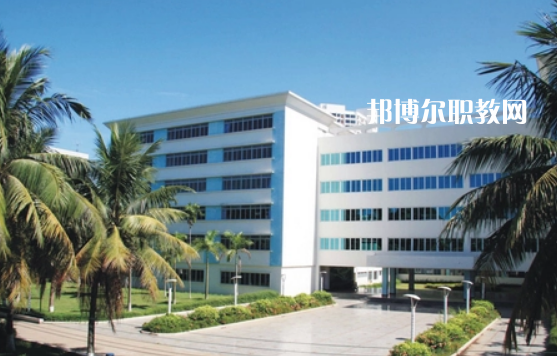 海南省衛生學校2022年報名條件、招生要求、招生對象