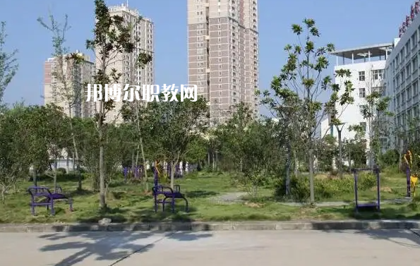 安陸中等職業(yè)技術(shù)學(xué)校2022年報名條件、招生要求、招生對象