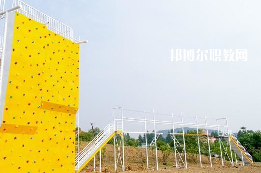 武漢華中藝術(shù)學(xué)校2022年報(bào)名條件、招生要求、招生對象