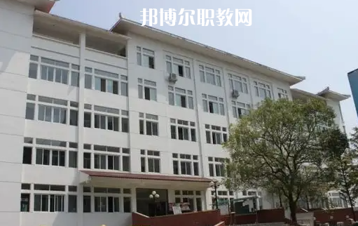 恩施衛生學校2022年報名條件、招生要求、招生對象