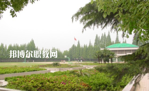 孝感高級技工學校2022年報名條件、招生要求、招生對象
