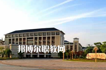 江漢油田職業(yè)技術(shù)學(xué)校2022年報(bào)名條件、招生要求、招生對象