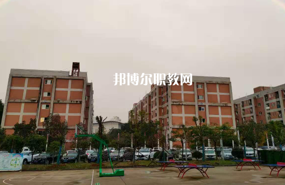 武漢凡谷電子職業技術學校2022年報名條件、招生要求、招生對象