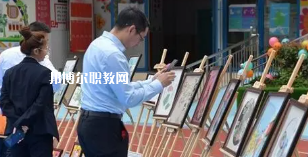 汶川縣特殊教育學校地址在哪里，哪個地區(qū)，哪個城市?