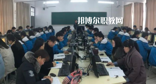 衢州市翔宇中等專業(yè)學校地址在哪里，哪個地區(qū)，哪個城市?
