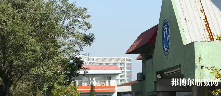 秦皇島市體育舞蹈中等專業學校地址，乘車路線